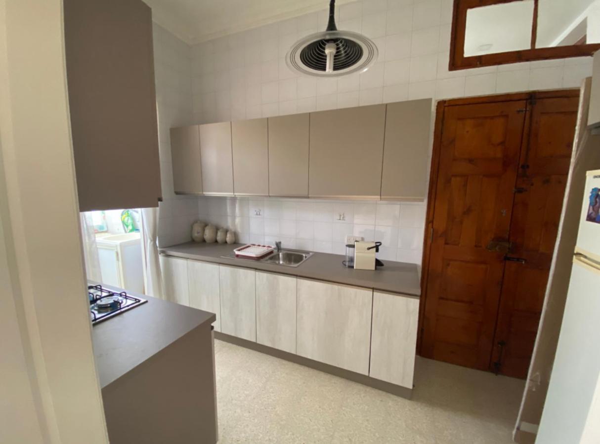 Superb 3 Bedroom Apartment In Валета Екстериор снимка