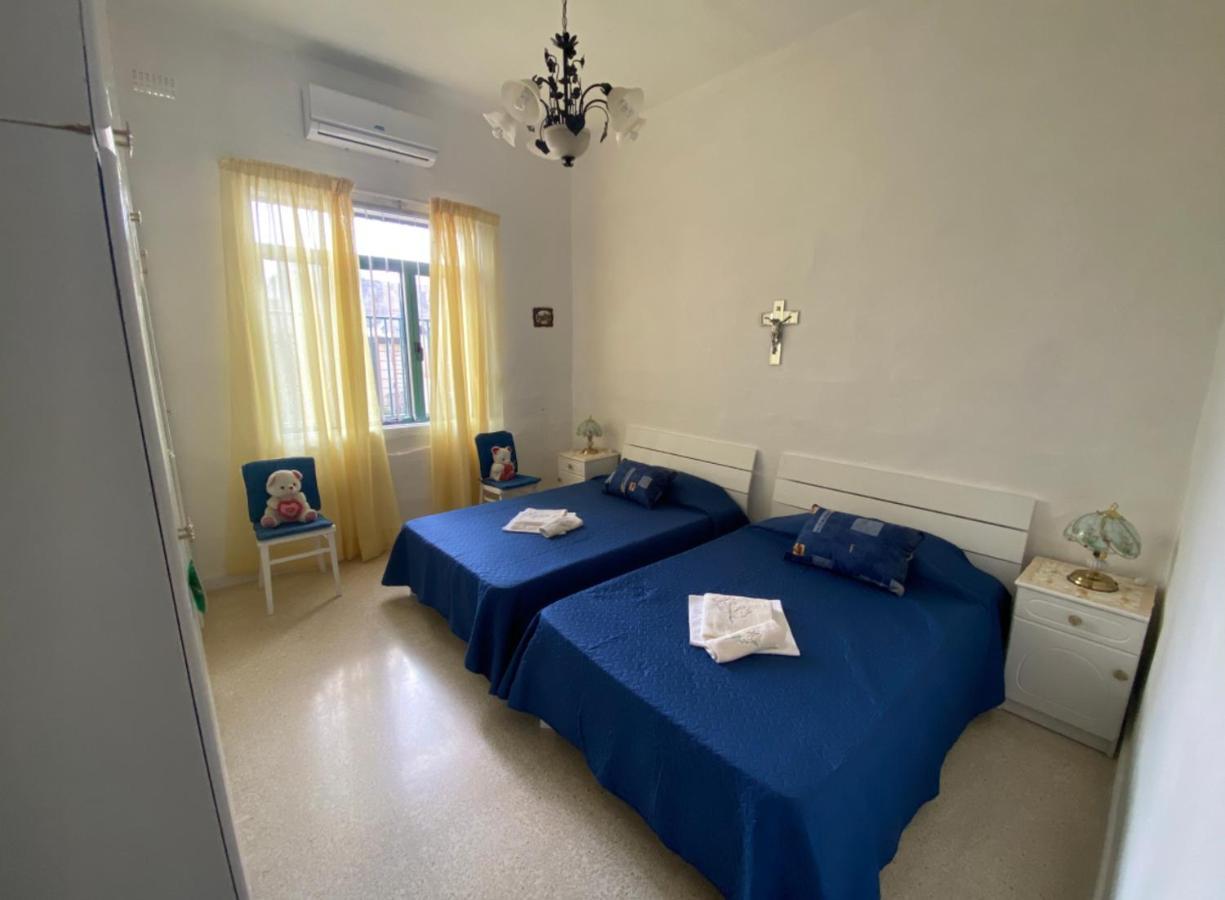 Superb 3 Bedroom Apartment In Валета Екстериор снимка